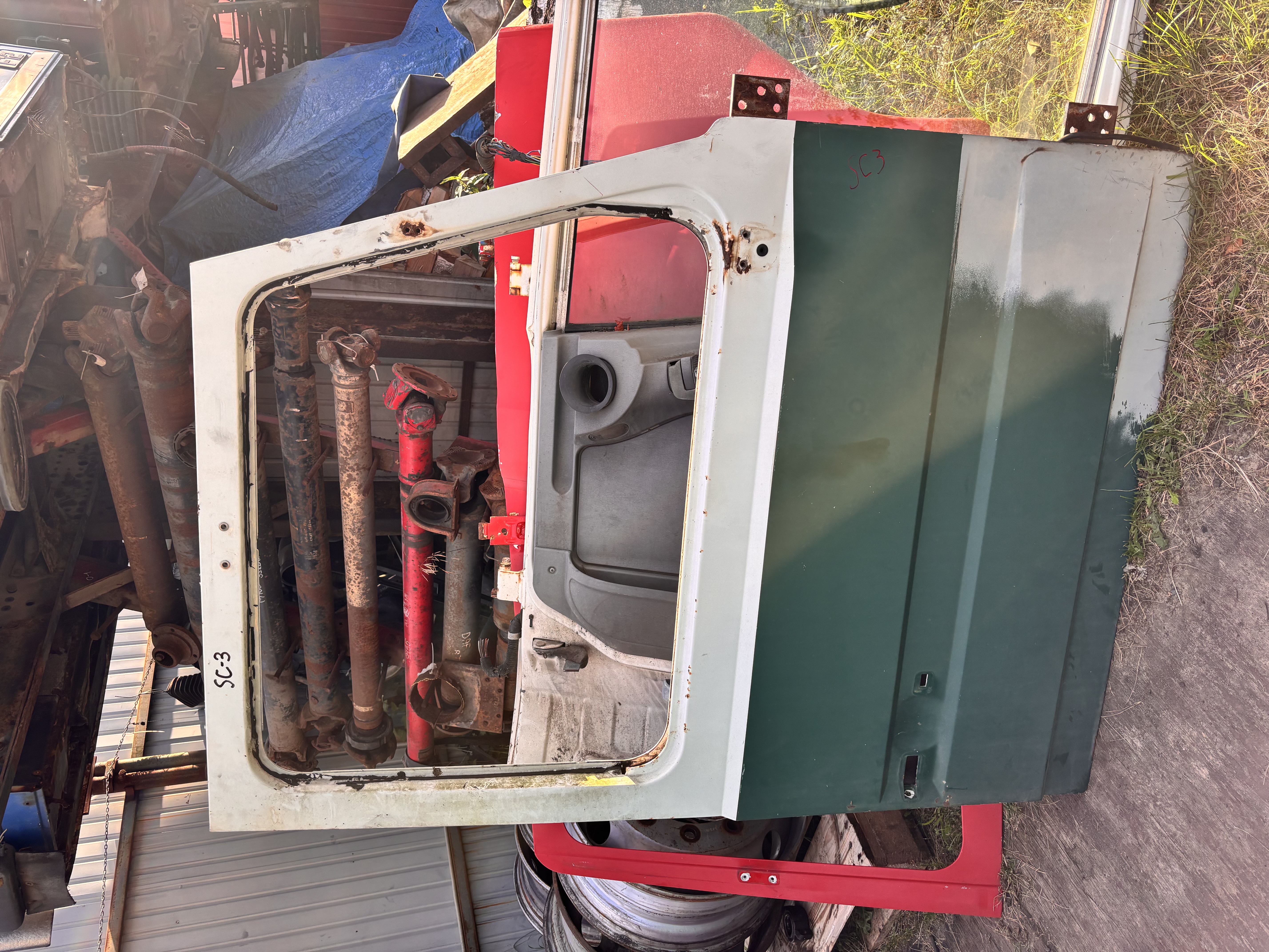 Дверь правая зелёно-белая Скания 3 Scania 3 1384421